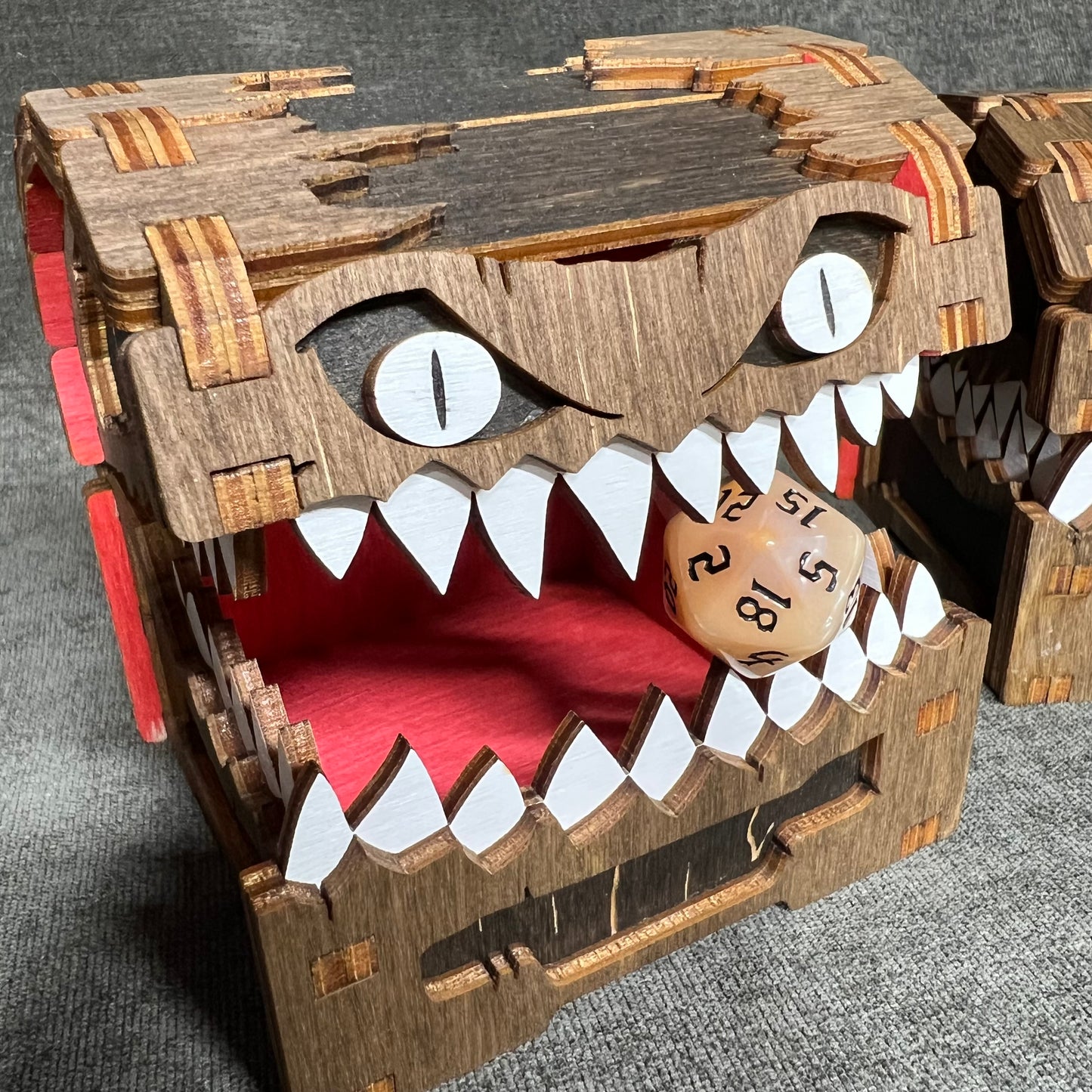 Mimic chest