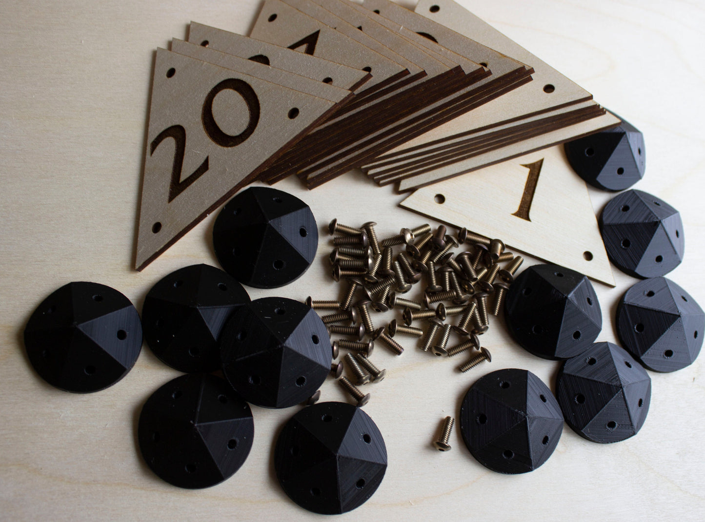 Giant D20 - Does Not Open