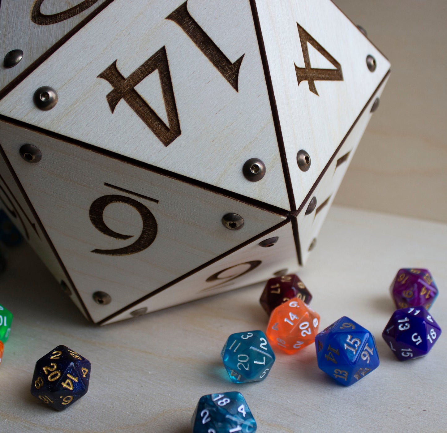Giant D20 - Does Not Open