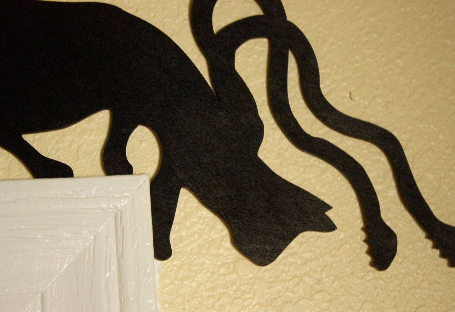 Corner Art - Displacer Kitten