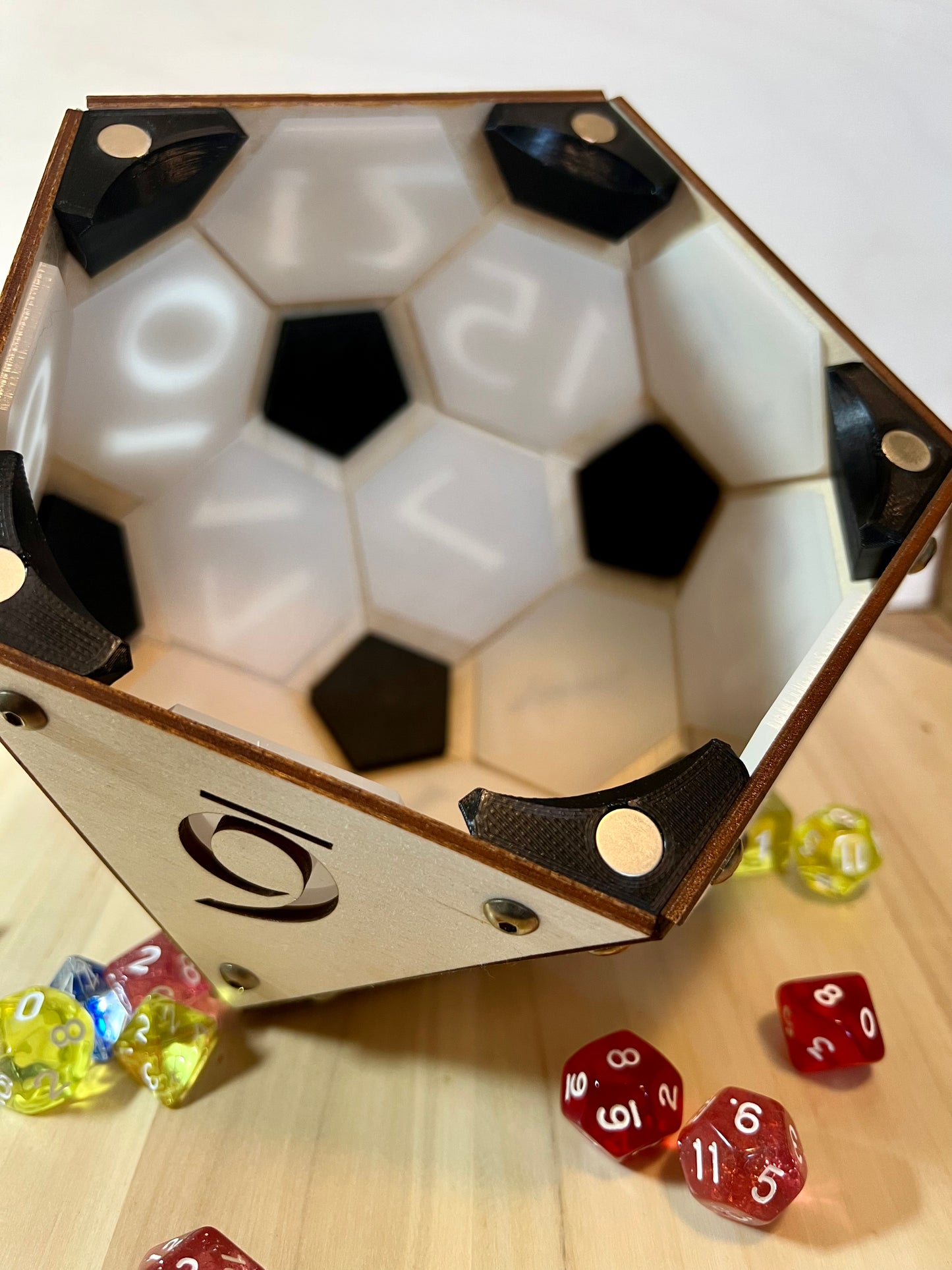 D20 Driftglobe Lamp
