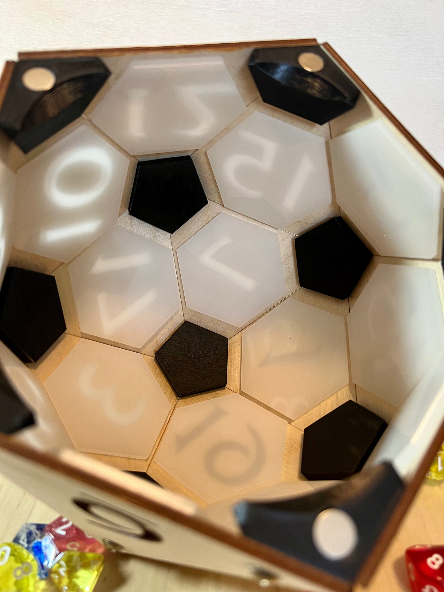 D20 Driftglobe Lamp