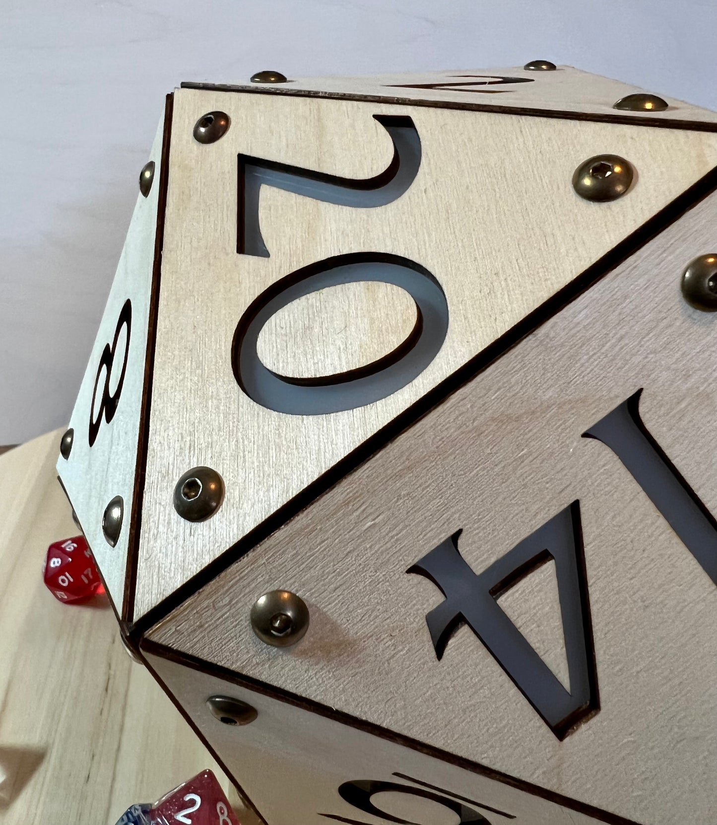 D20 Driftglobe Lamp