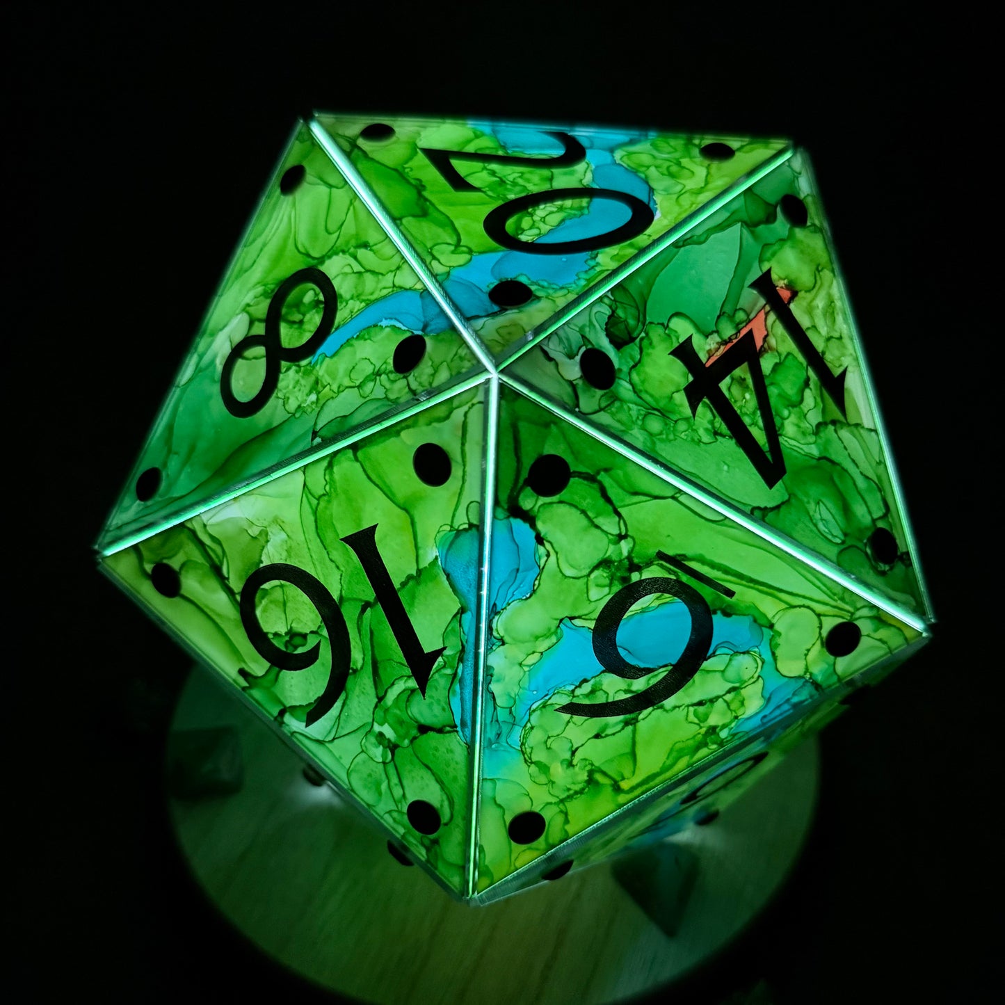 Circle of the Land: A Handpainted D20 Driftglobe Lamp