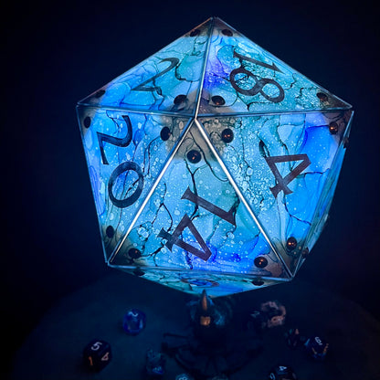 Starry Form : A Handpainted D20 Driftglobe Lamp