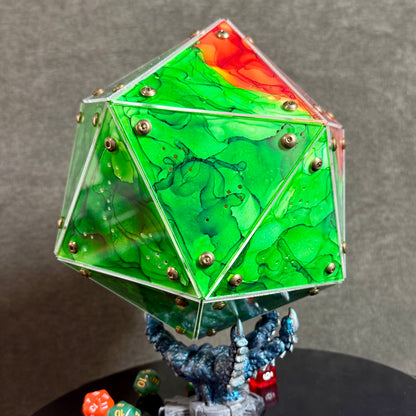 Amaze: A Handpainted Driftglobe Lamp