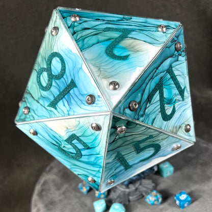 Shape Water: A Handpainted D20 Driftglobe Lamp