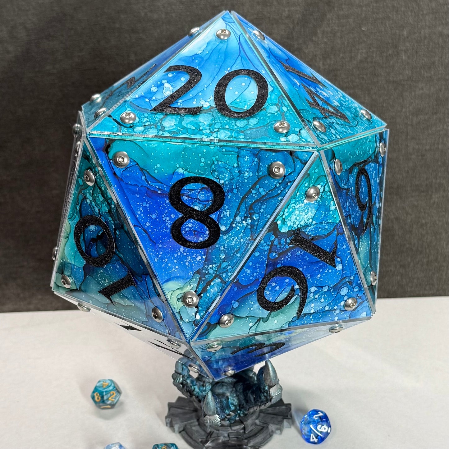 Undertow: A Handpainted D20 Driftglobe Lamp