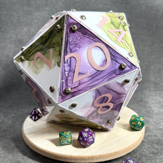 Circle of Dreams: A Handpainted D20 Driftglobe Lamp