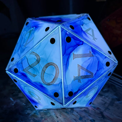 Zephyr: A Handpainted D20 Driftglobe Lamp