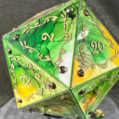 Entangle: A Handpainted D20 Driftglobe Lamp