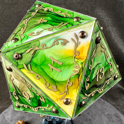 Entangle: A Handpainted D20 Driftglobe Lamp