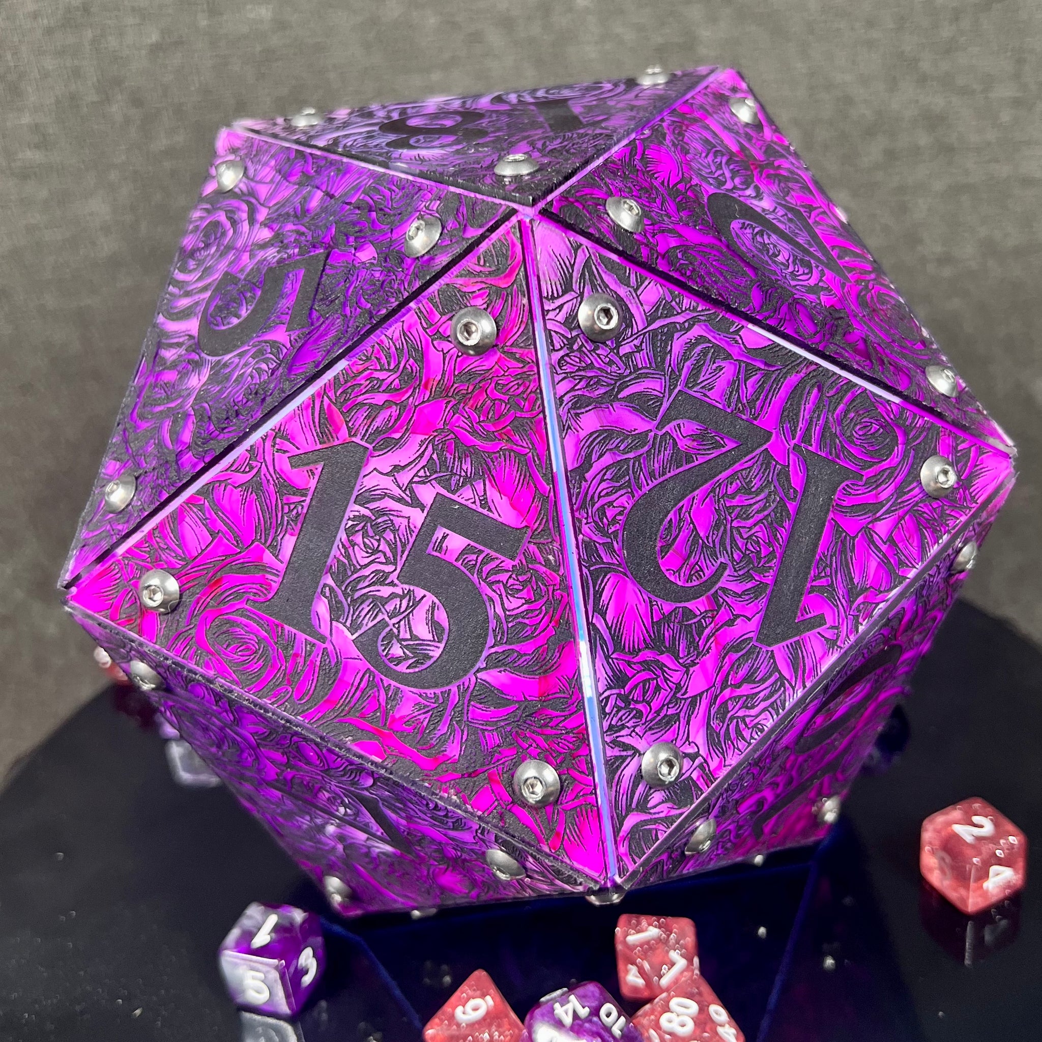 Rose Garden: A Handpainted D20 Driftglobe Lamp