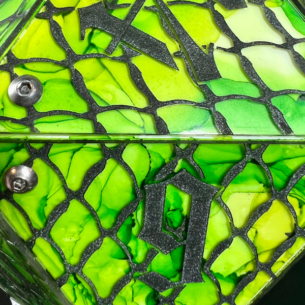 Dragon’s Hoard: A Handpainted D20 Driftglobe Lamp