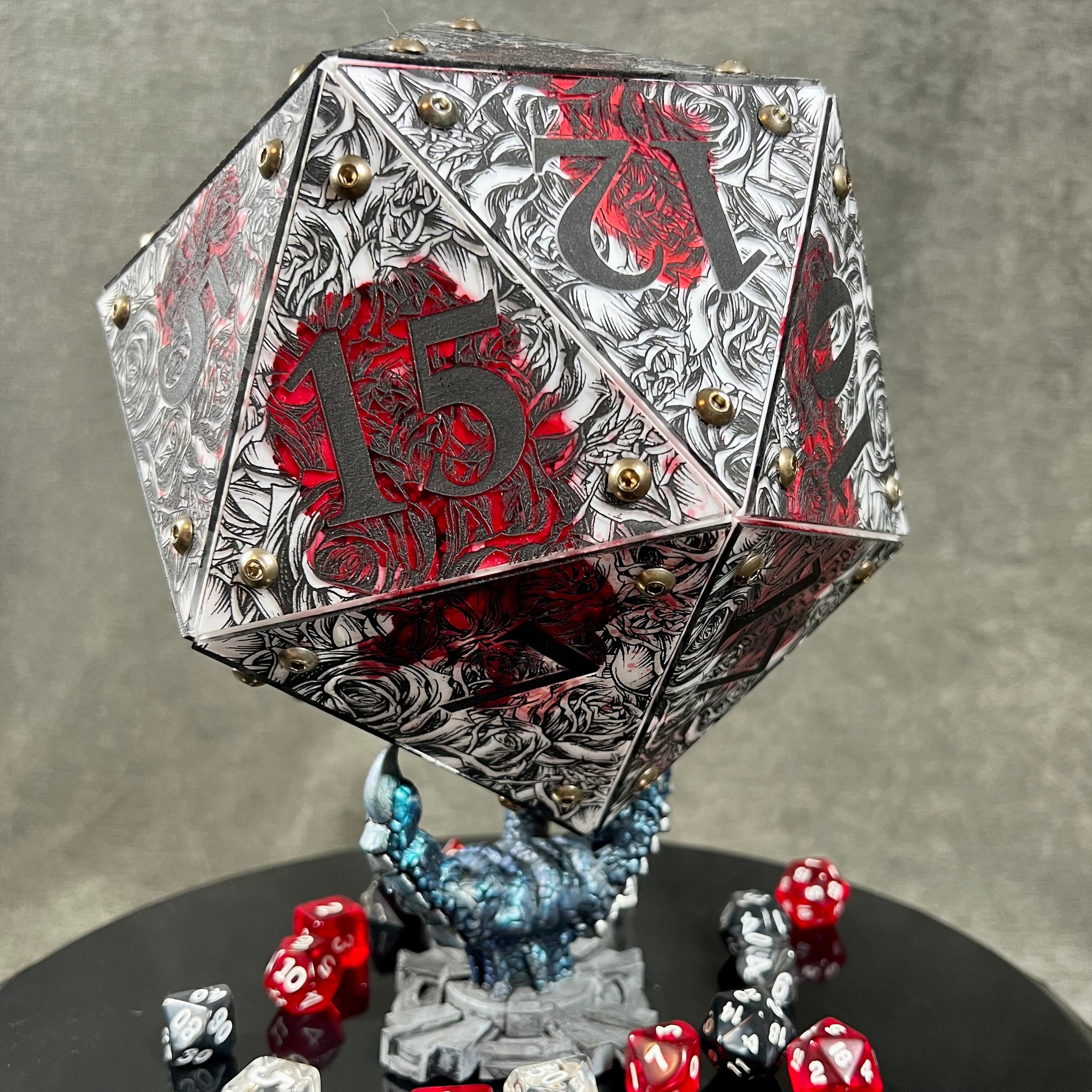 Painting the Roses: A Handpainted D20 Driftglobe Lamp